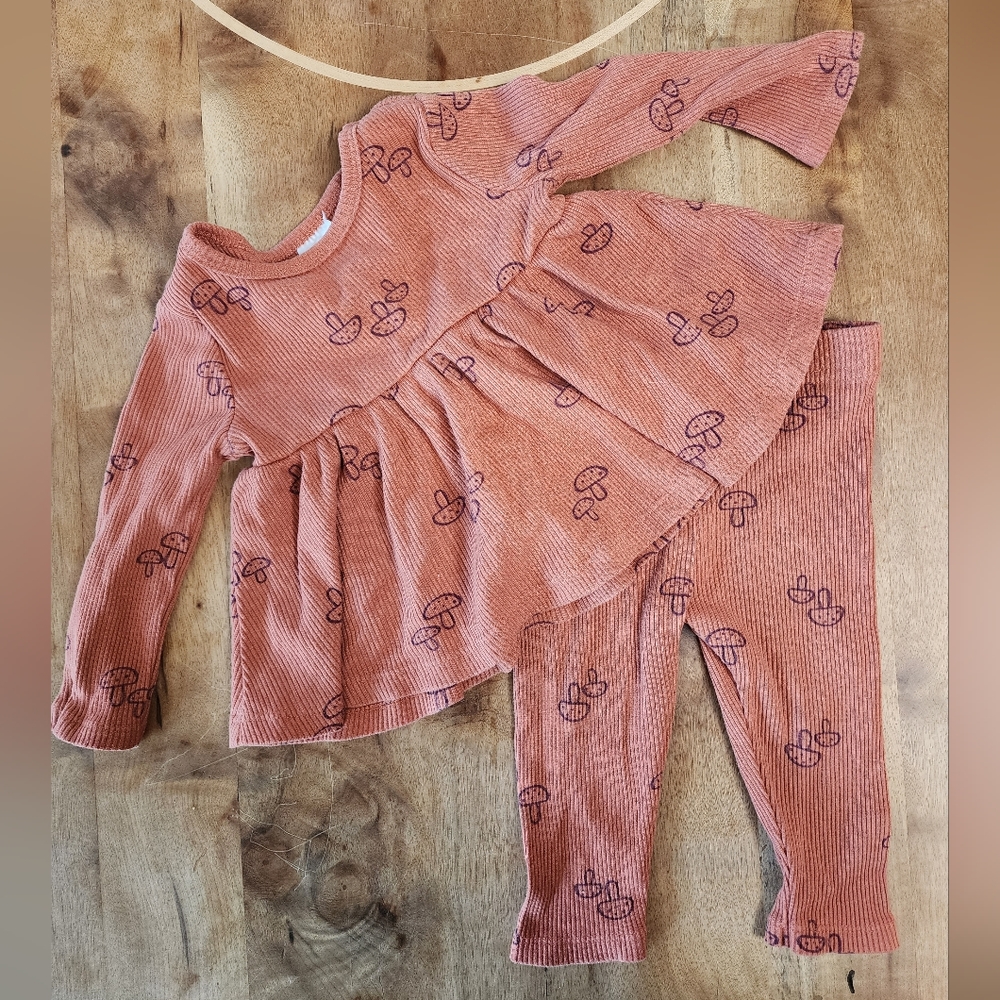 0-3M, Modern Moments, Mushroom Matching Set